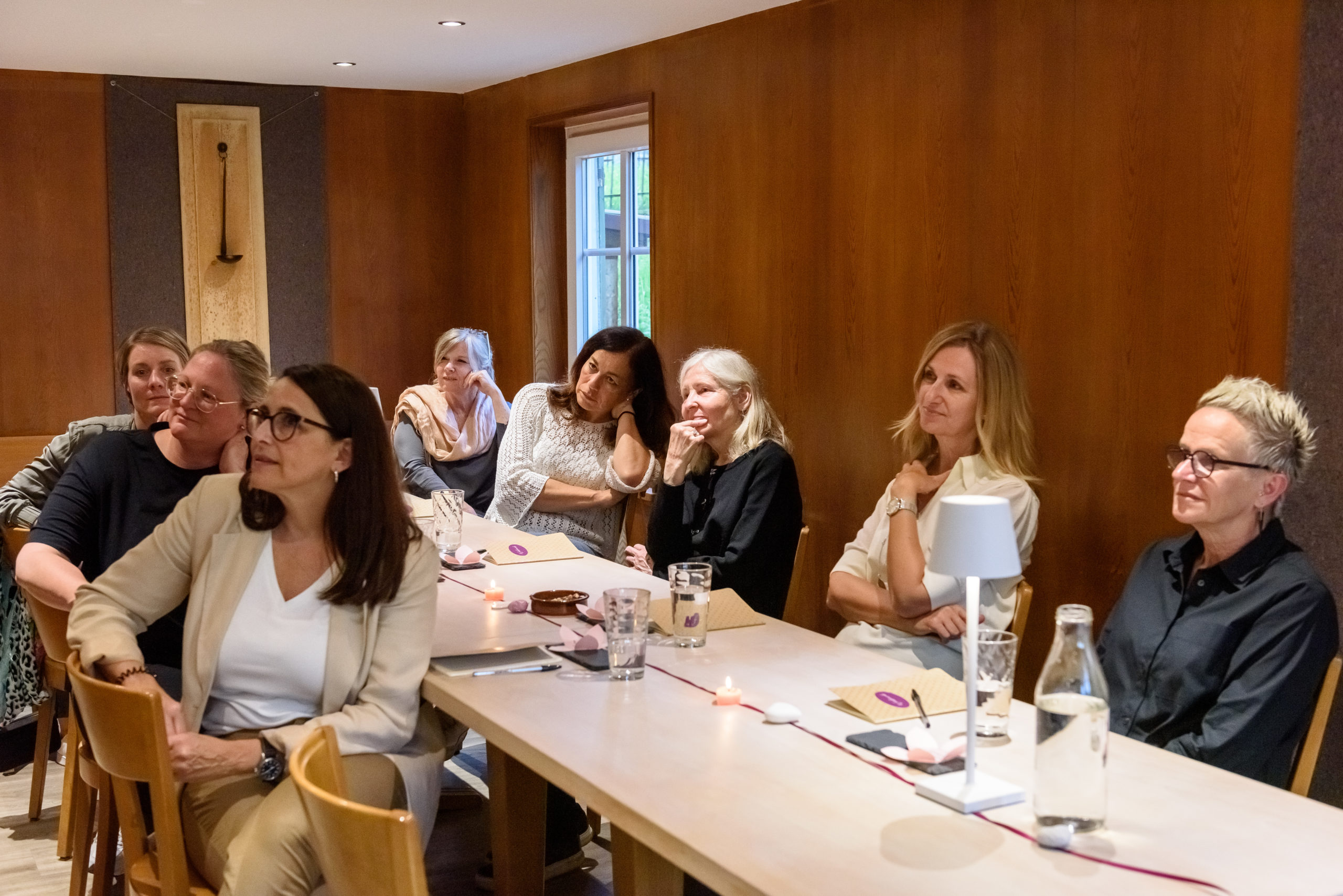 Premiere Wunderweib-Abend vom 4.9.24 im Café chez moi